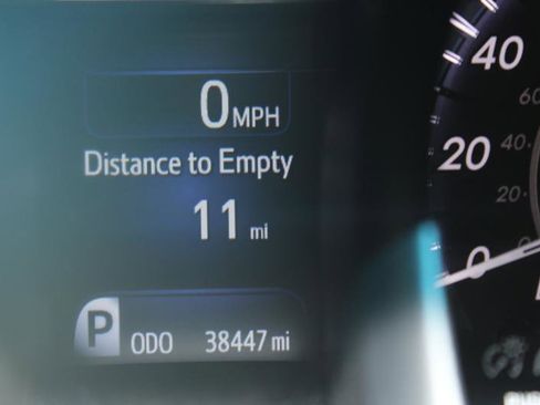 Used 2018 Toyota Avalon Touring w/ Carpet Mat Package FWD image 29