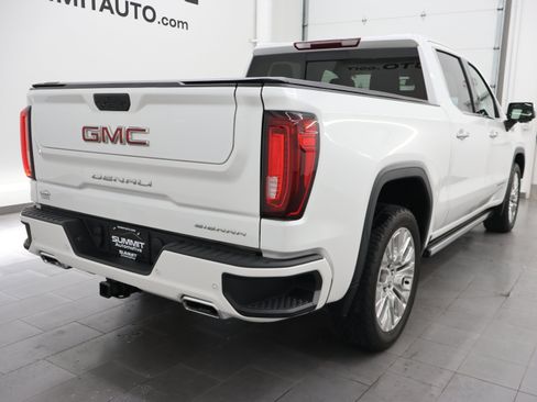 Used 2022 GMC Sierra 1500 Denali w/ Denali Premium Package AWD/4WD image 4