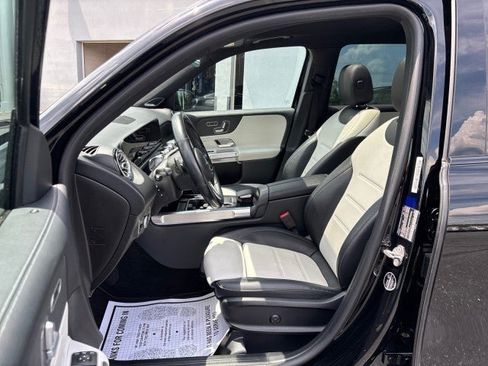 Used 2021 Mercedes-Benz GLB 250 image 12