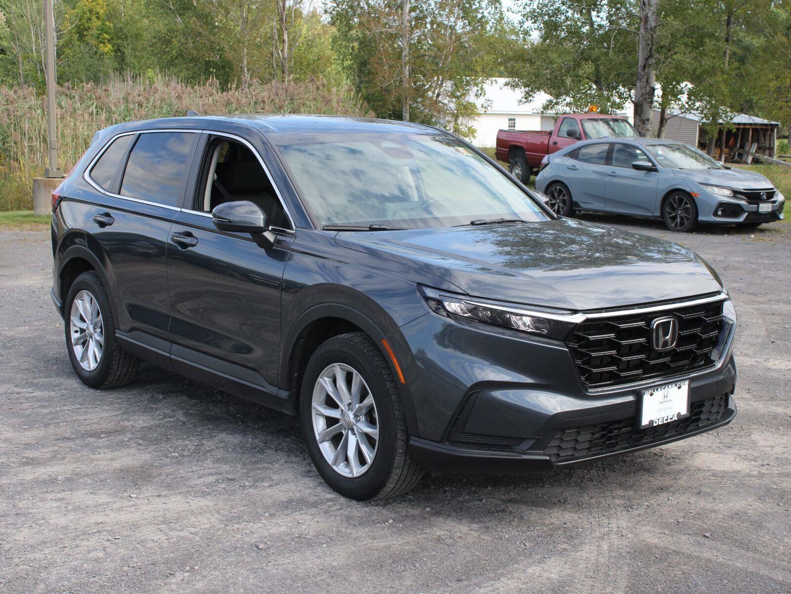 Used 2024 Honda CR-V EX image 3