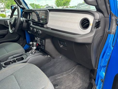 Used 2024 Jeep Wrangler Unlimited Sport AWD/4WD image 48