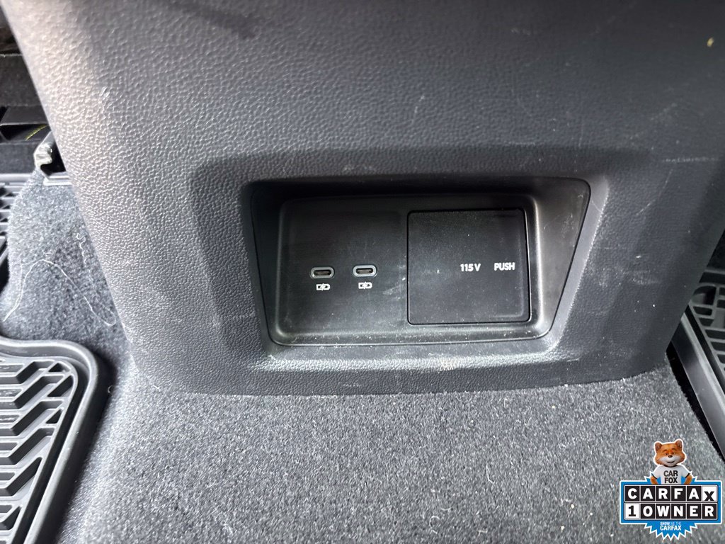 Used 2025 Volkswagen Atlas Cross Sport SE AWD/4WD image 31
