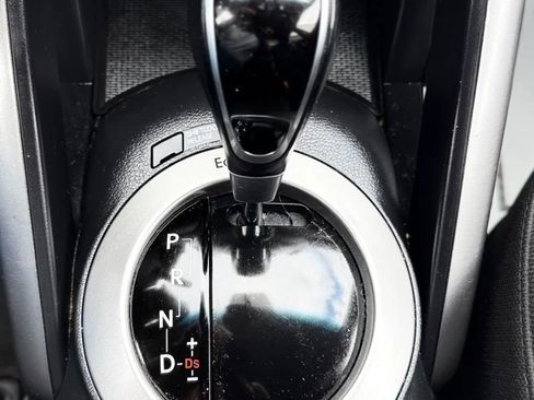 Used 2013 Hyundai Veloster RE:MIX Edition FWD image 18