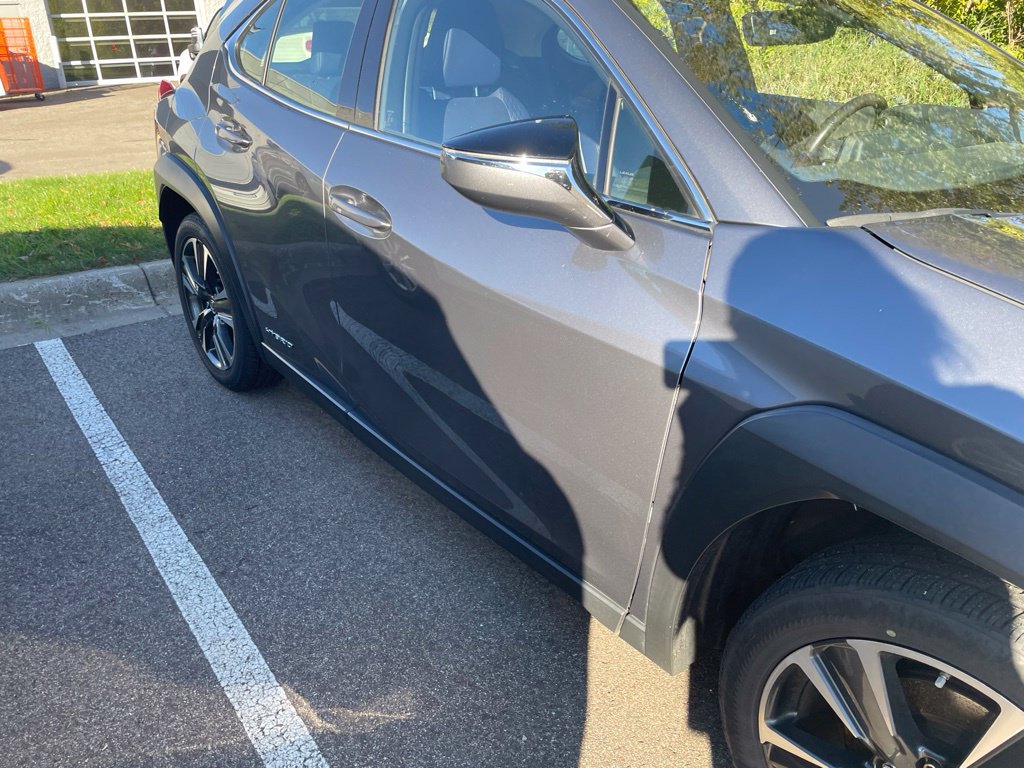 Used 2019 Lexus UX 250h w/ Accessory Package AWD/4WD image 27