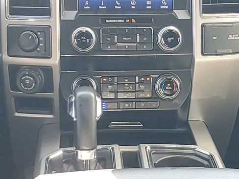 Used 2019 Ford F150 Lariat w/ Equipment Group 502A Luxury image 15