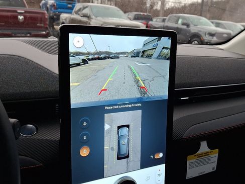 Used 2025 Ford Mustang Mach-E Premium w/ Sport Appearance Package image 17