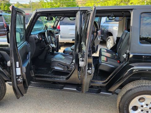 Used 2014 Jeep Wrangler Unlimited Sport AWD/4WD image 26