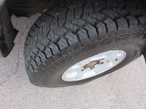 Used 2000 Nissan Xterra XE RWD image 14