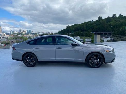 Certified 2025 Honda Accord Sport image 3