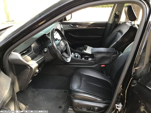 Used 2022 Jeep Grand Cherokee L Limited RWD image 8