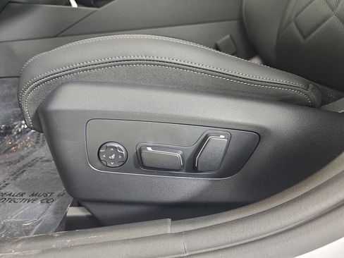 New 2026 BMW 540i xDrive 540i xDrive w/ M Sport Package image 29