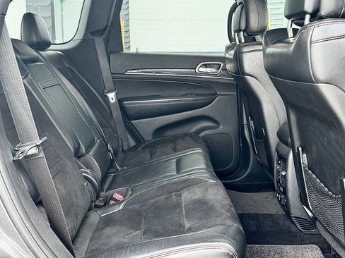 Used 2017 Jeep Grand Cherokee Trailhawk AWD/4WD image 26