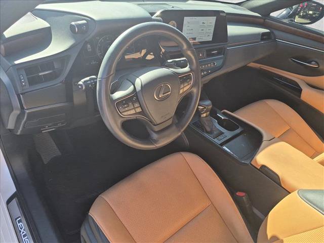 Used 2024 Lexus ES 350 w/ Premium Package FWD image 11