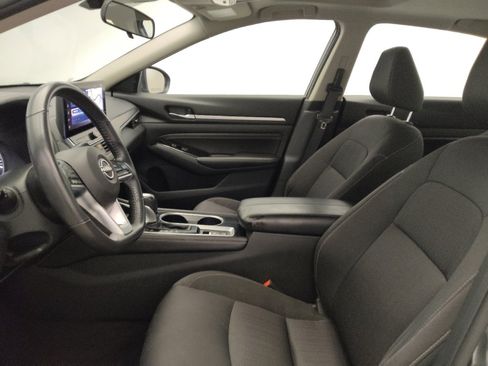 Used 2023 Nissan Altima 2.5 SV w/ SV Premium Package AWD/4WD image 17
