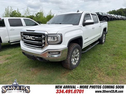 Used 2018 GMC Sierra 1500 SLT w/ SLT Premium Package AWD/4WD image 4