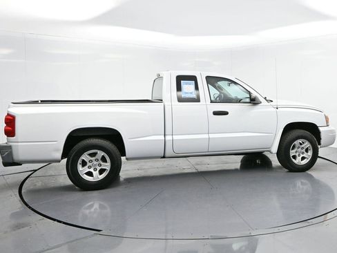 Used 2006 Dodge Dakota SLT image 8