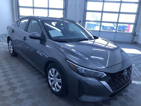 Used 2025 Nissan Sentra S image 35