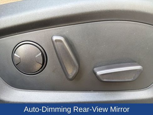 Used 2022 Ford Explorer Limited w/ Limited Technology Package image 30