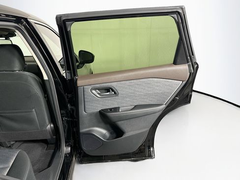 Used 2023 Nissan Rogue SV FWD image 28