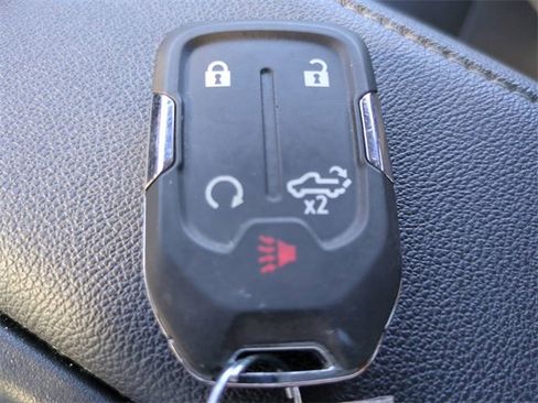 Used 2022 GMC Sierra 1500 SLT w/ Driver Alert Package II image 27