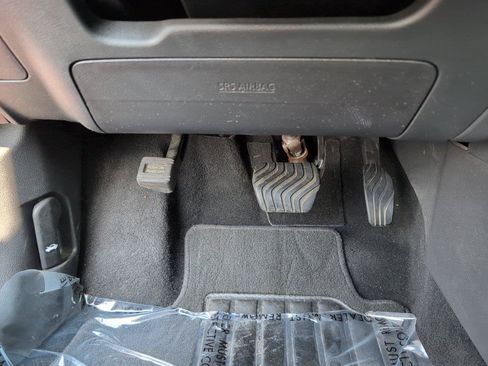 Used 2025 Nissan Sentra SR FWD image 29