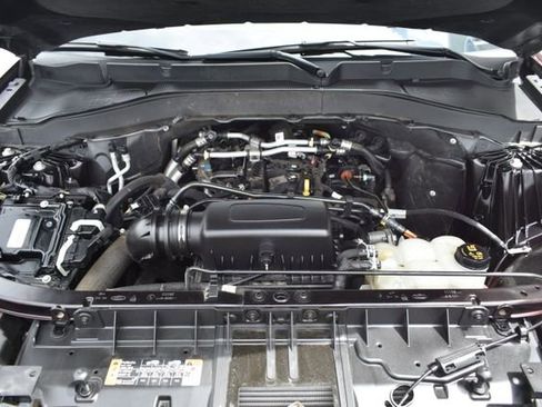 Used 2022 Ford Explorer XLT w/ Equipment Group 202A AWD/4WD image 54
