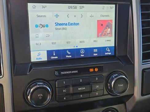 Used 2021 Ford F350 Lariat image 18