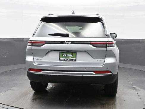 New 2026 Jeep Grand Cherokee Laredo image 5