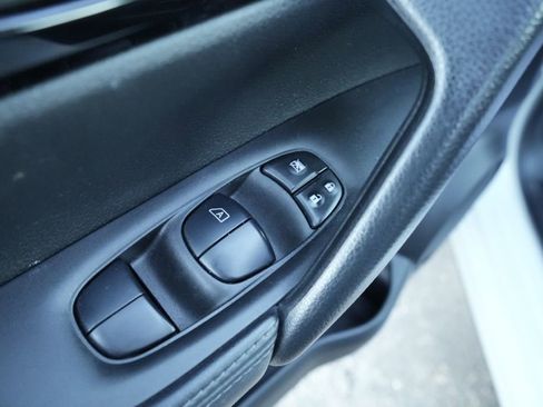 Used 2020 Nissan Rogue Sport SV w/ All-Weather Package image 19