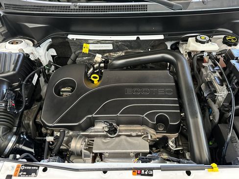 Used 2024 GMC Terrain SLE FWD image 24