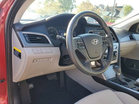 Used 2016 Hyundai Sonata SE FWD image 15