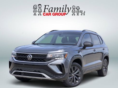 Used 2023 Volkswagen Taos S w/ Driver Assistance Package FWD image 1