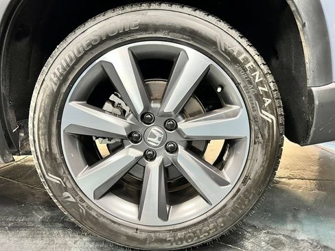 Used 2025 Honda Pilot Elite image 29