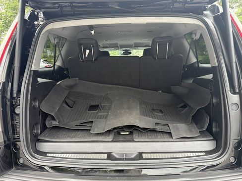 Used 2020 Cadillac Escalade ESV 4WD image 22