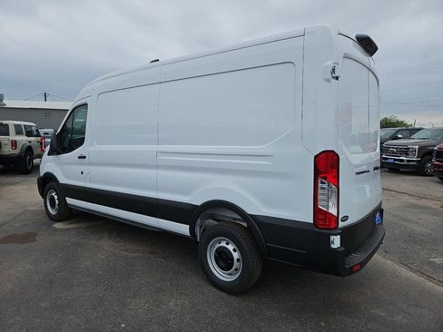 New 2026 Ford Transit 250 148 Medium Roof RWD image 8