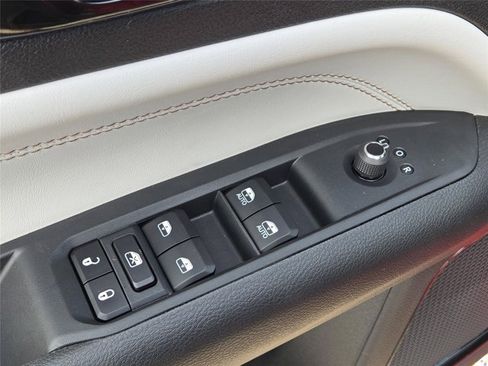 New 2026 Jeep Compass Limited AWD/4WD image 30