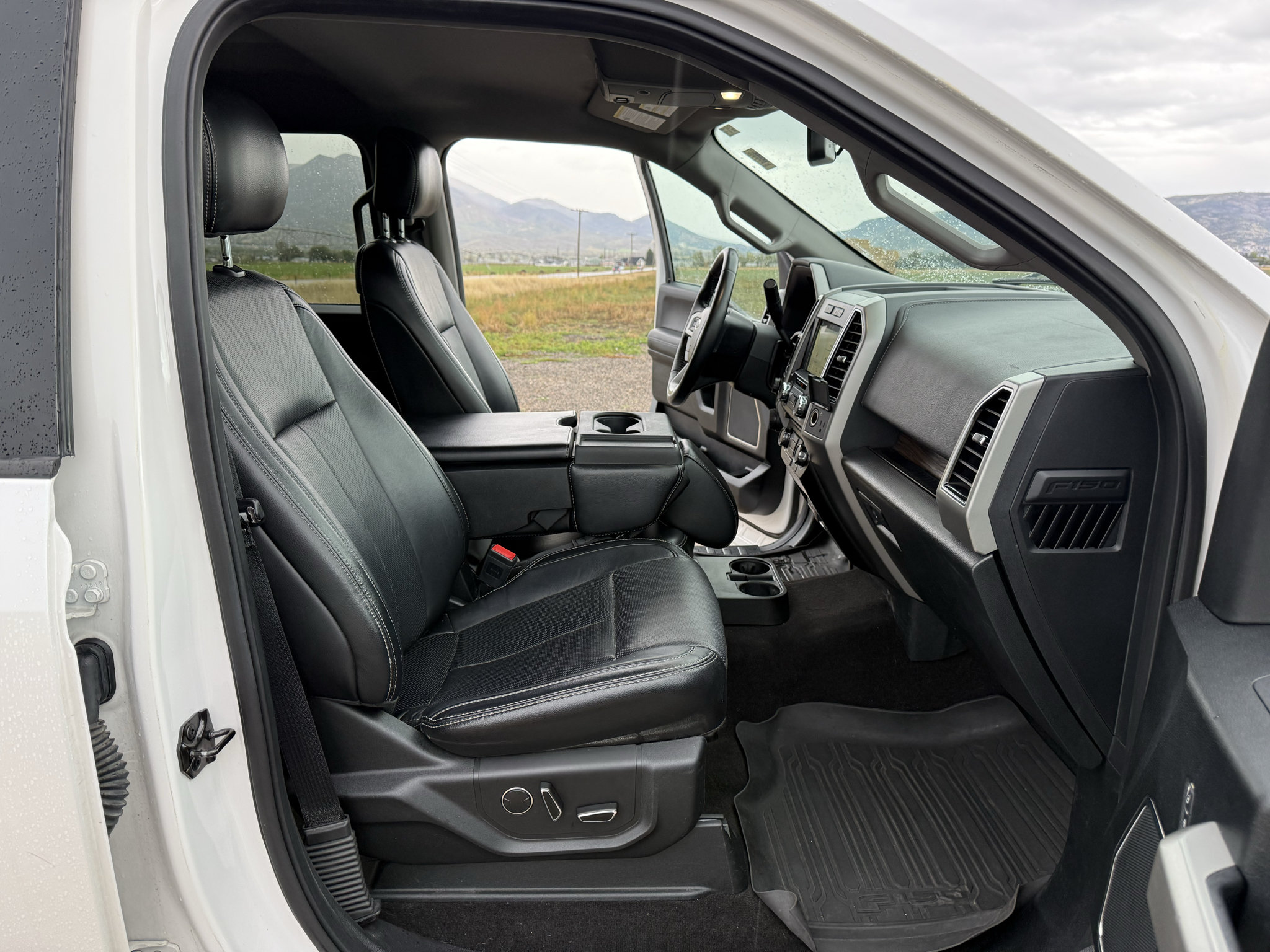 Used 2018 Ford F150 Lariat AWD/4WD image 37
