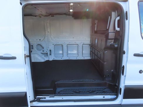 Used 2019 Ford Transit 250 130 Low Roof RWD image 12