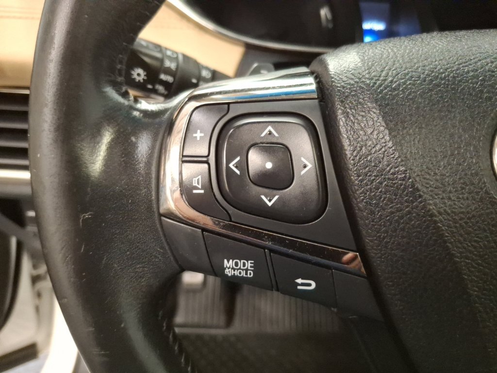 Used 2015 Toyota Avalon XLE Touring FWD image 20