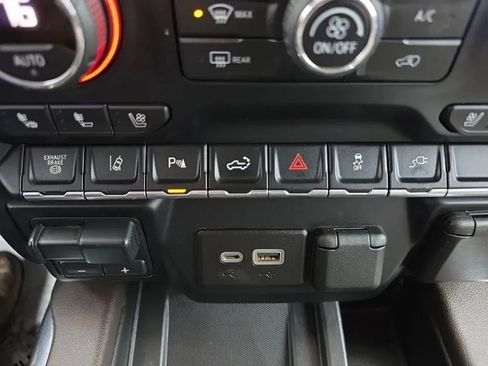 Used 2021 Chevrolet Silverado 2500 LTZ w/ LTZ Premium Texas Edition image 32