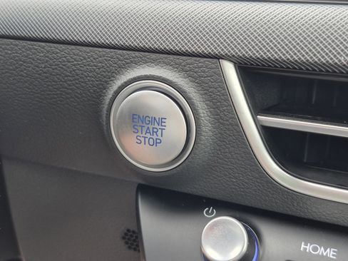 Certified 2025 Hyundai Sonata SEL FWD image 31