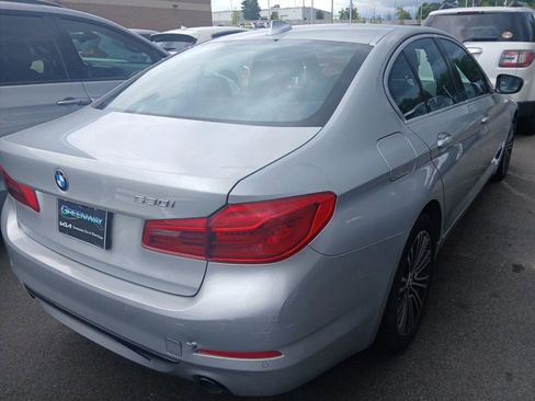 Used 2020 BMW 530i w/ Convenience Package RWD image 2