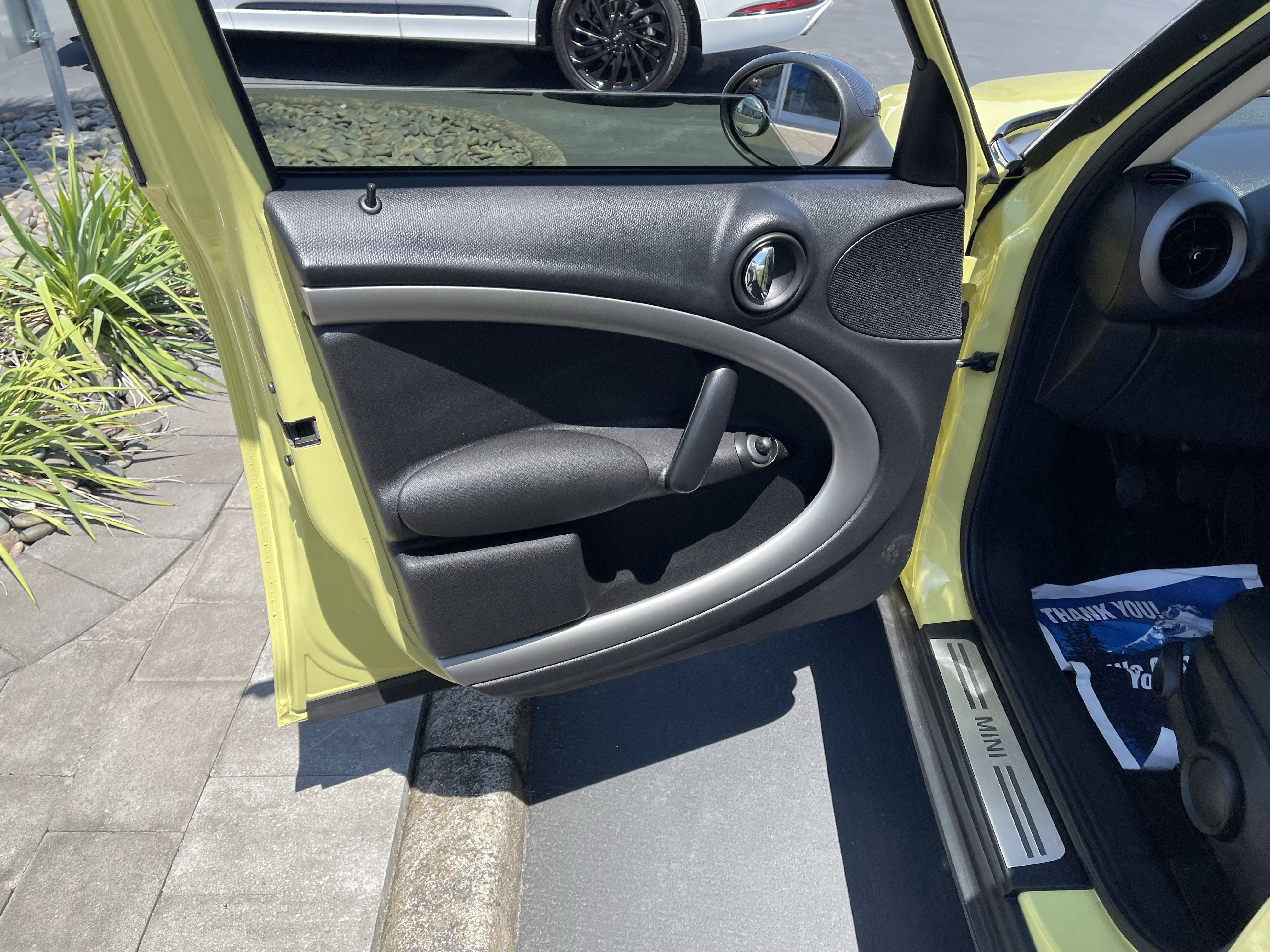 Used 2012 MINI Cooper Countryman FWD image 14