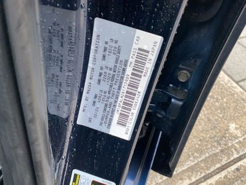 Used 2024 MAZDA MAZDA3 s image 31