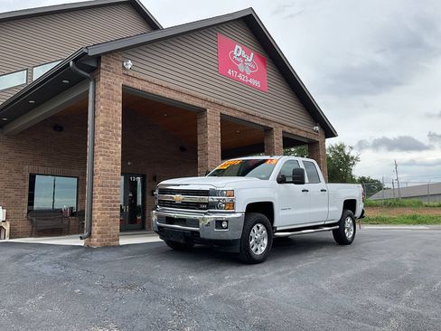 Used 2015 Chevrolet Silverado 2500 LT w/ Z71 Package, Off-Road AWD/4WD image 24
