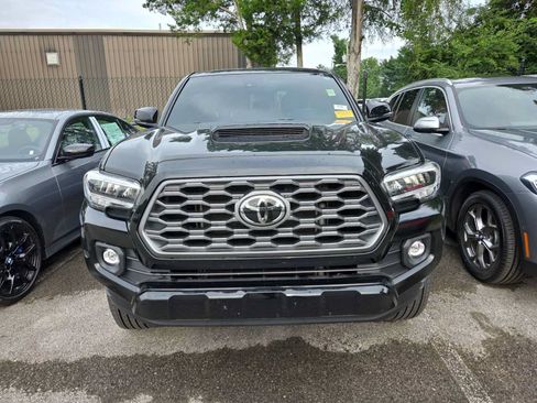 Used 2023 Toyota Tacoma TRD Sport AWD/4WD image 6