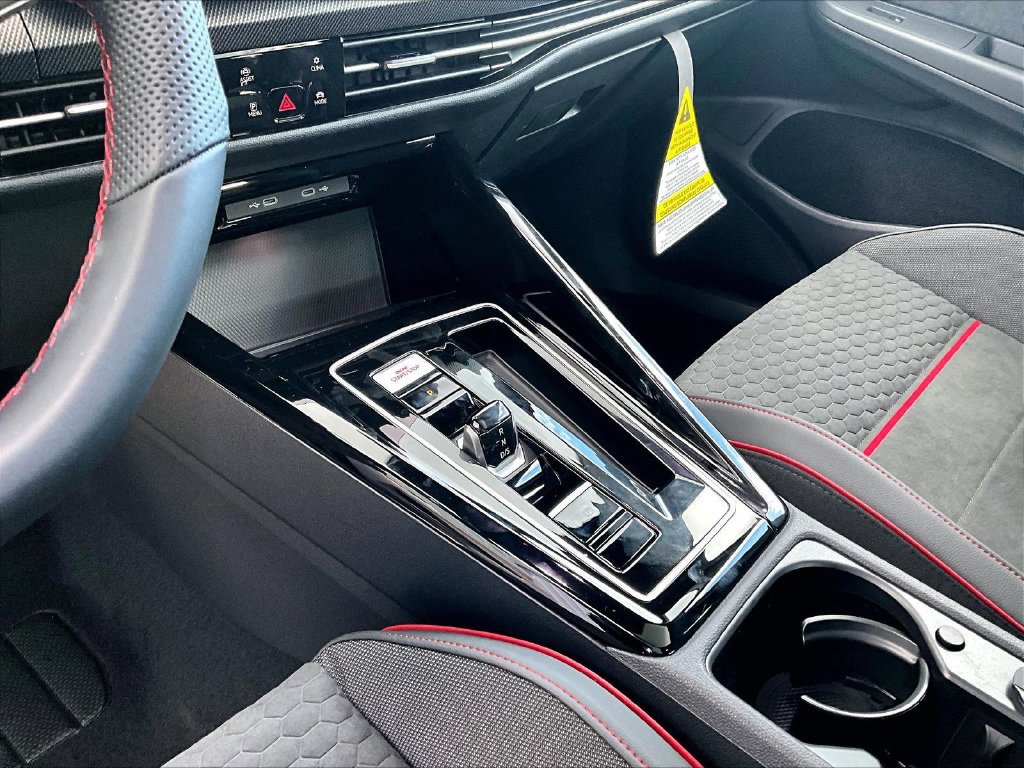 New 2026 Volkswagen GTI SE FWD image 19