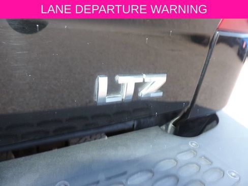 Used 2018 Chevrolet Silverado 1500 LTZ Z71 w/ LTZ Plus Package AWD/4WD image 13