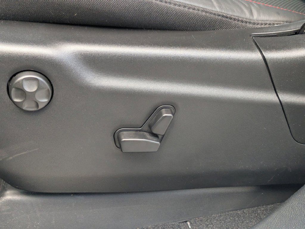 Used 2025 Dodge Durango R/T AWD/4WD image 13
