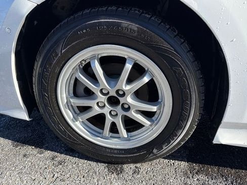 Used 2018 Toyota Prius Two image 22